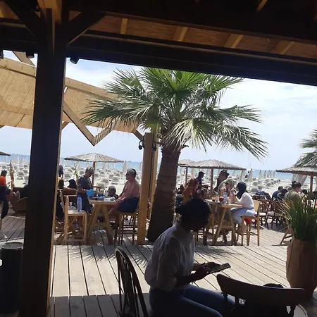 Апартаменти Panikos 2 *